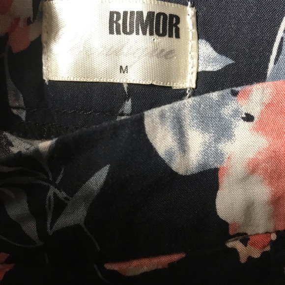 LF Rumor Boutique Floral Ruffle Shorts sz M - Picture 5 of 5